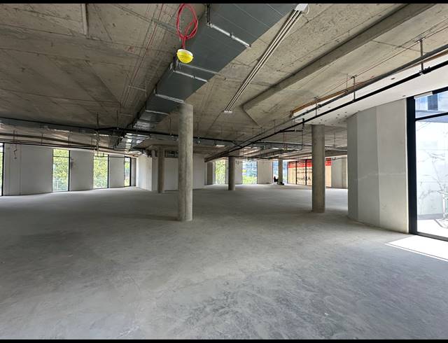 735M² OFFICE TO LET IN SANDTON CENTRAL